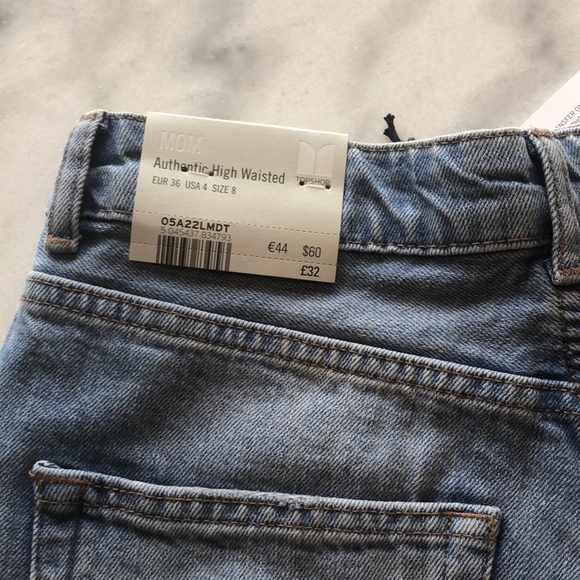 NEW Topshop jean shorts with rips - Picture 5 of 7
